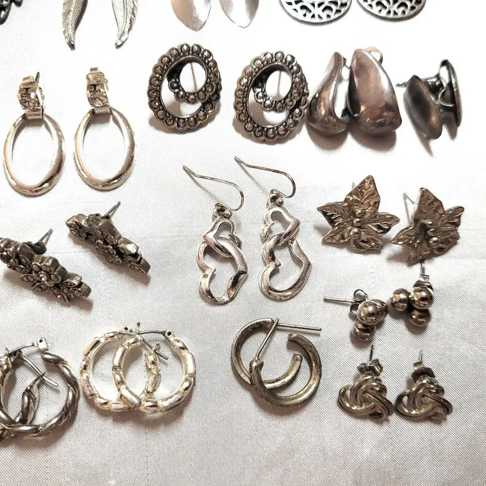20+ Pc Vtg 2000s Y2K Silvertone Pierced Earrings Lot Mixed Styles Hoops Dangles